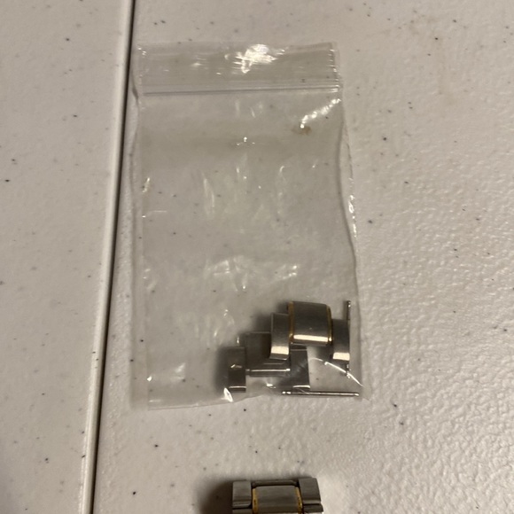 Michael kors watch. Decent condition - Picture 3 of 3